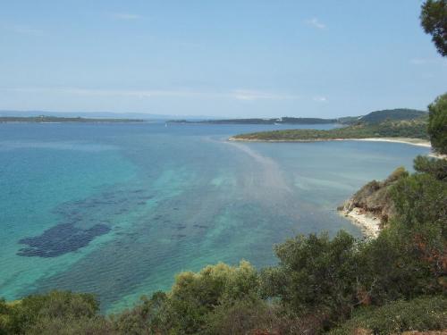 Und noch ein Strand an der Nordküste von Sithonia auf Chalkidiki.