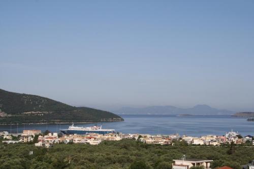 Blick über Igoumenitsa - vom Balkon, leicht links