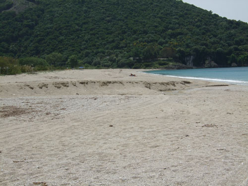 Blick am Strand nach links