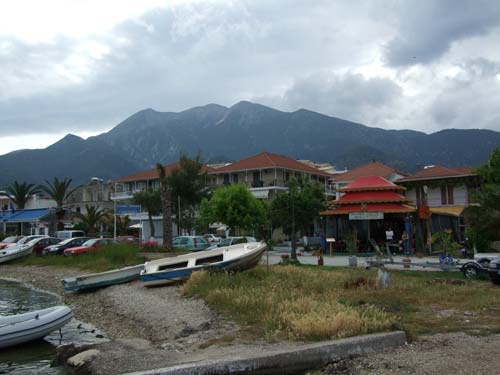 Südlicher Rand des Hafens von Nidri auf Lefkada