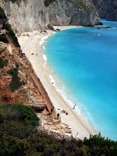 Und da ist er endlich, der vielgerühmte Strand von Porto Katsiki!