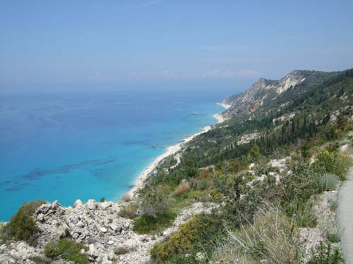 Blick auf den entfernten Strand von Gaidaros