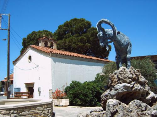 Distrikt Chania - Fres - Kirche mit Bock.