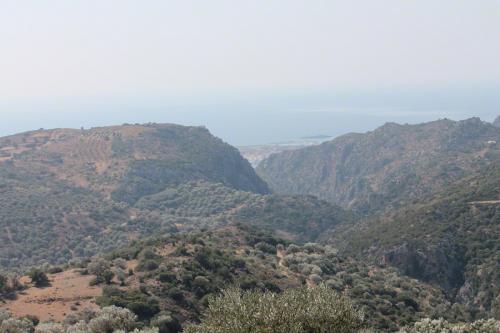 Blick vom Bergpfad zwischen Kazogiris und Anidri bis runter nach Paleochora.