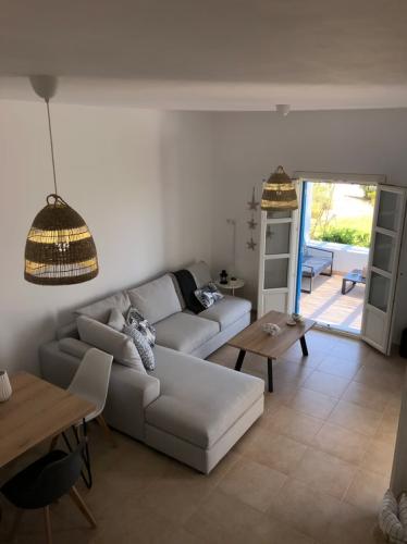 mikes villa 22