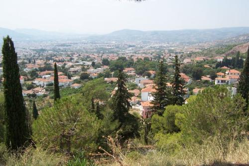 Blick von der Pilion-Passstraße auf Volos, das Tor zum Pilion.